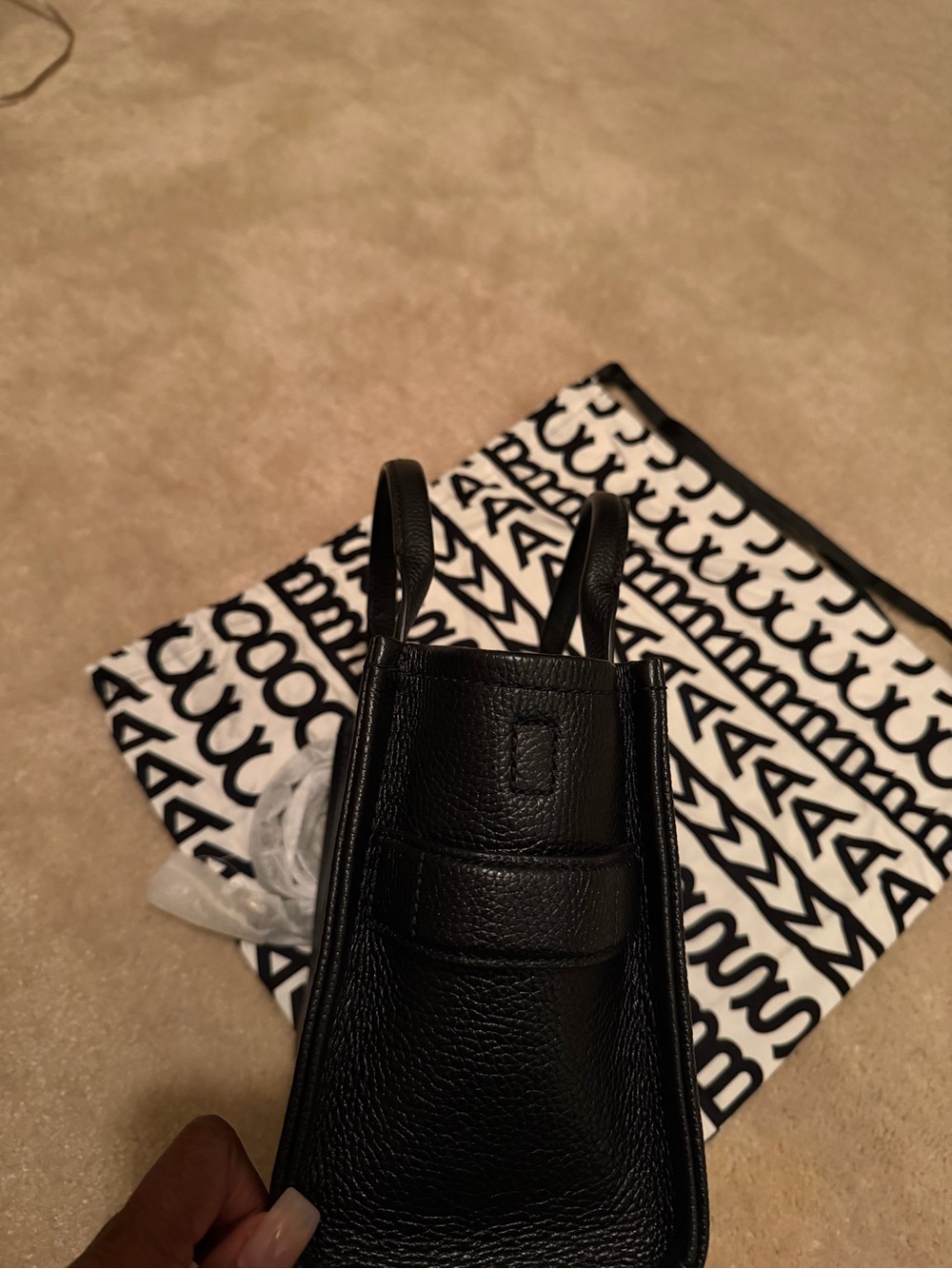 Marc Jacobs Black Pebbled Leather The Tote Bag - Picture 6 of 6
